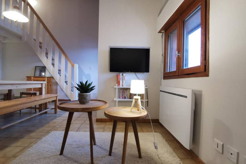 Apartamento Ravissant Appart Proche Suisse Et Pistes De Ski Familiales Les Fourgs Exterior foto