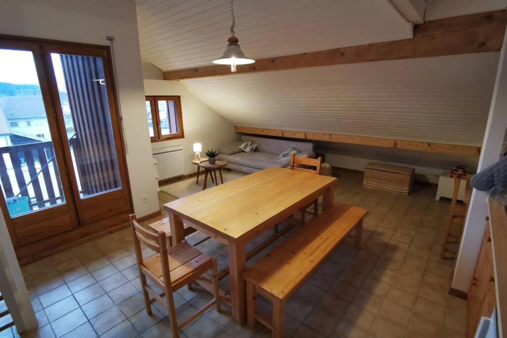 Apartamento Ravissant Appart Proche Suisse Et Pistes De Ski Familiales Les Fourgs Exterior foto